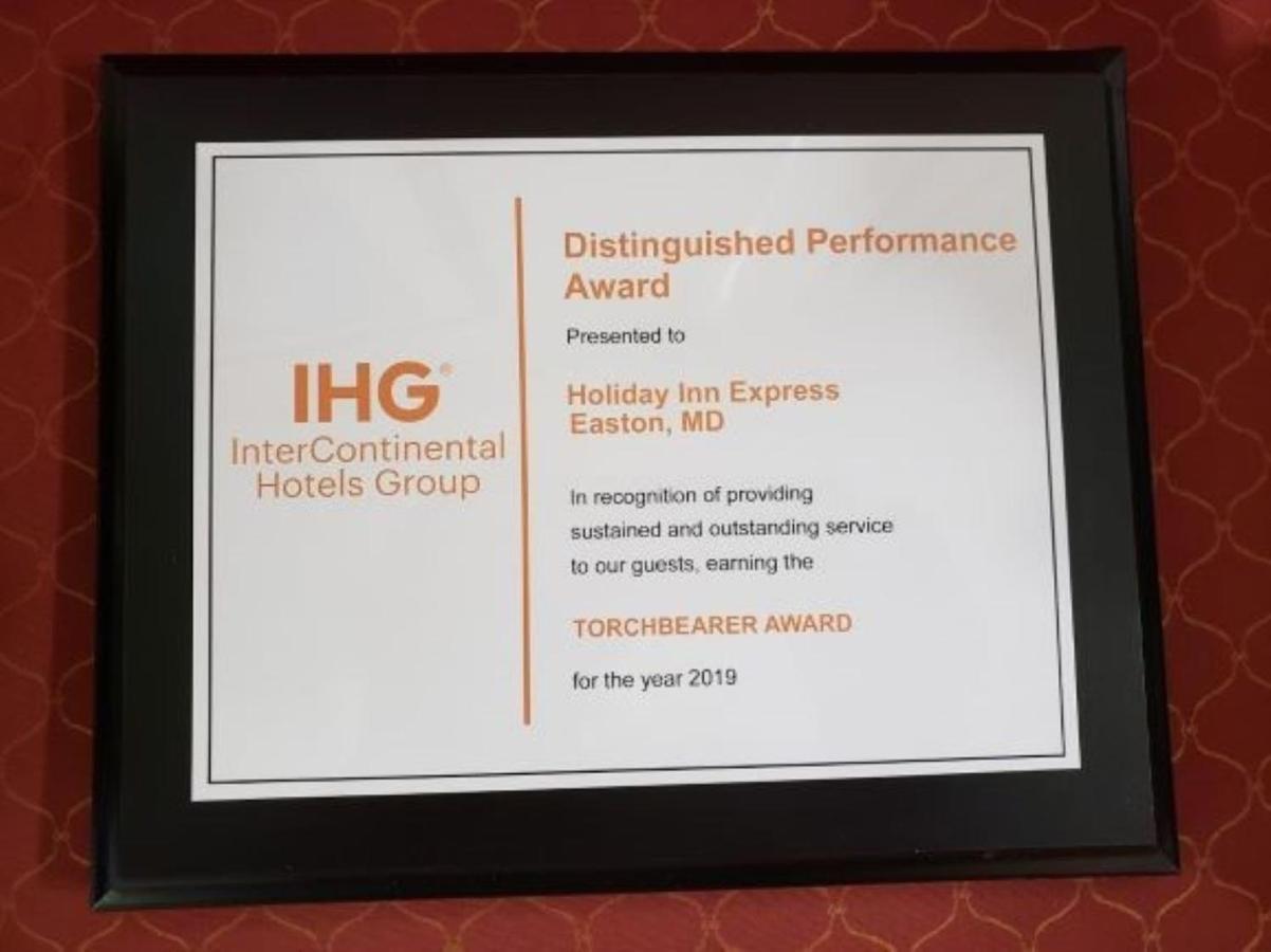Holiday Inn Express Easton By Ihg Bagian luar foto