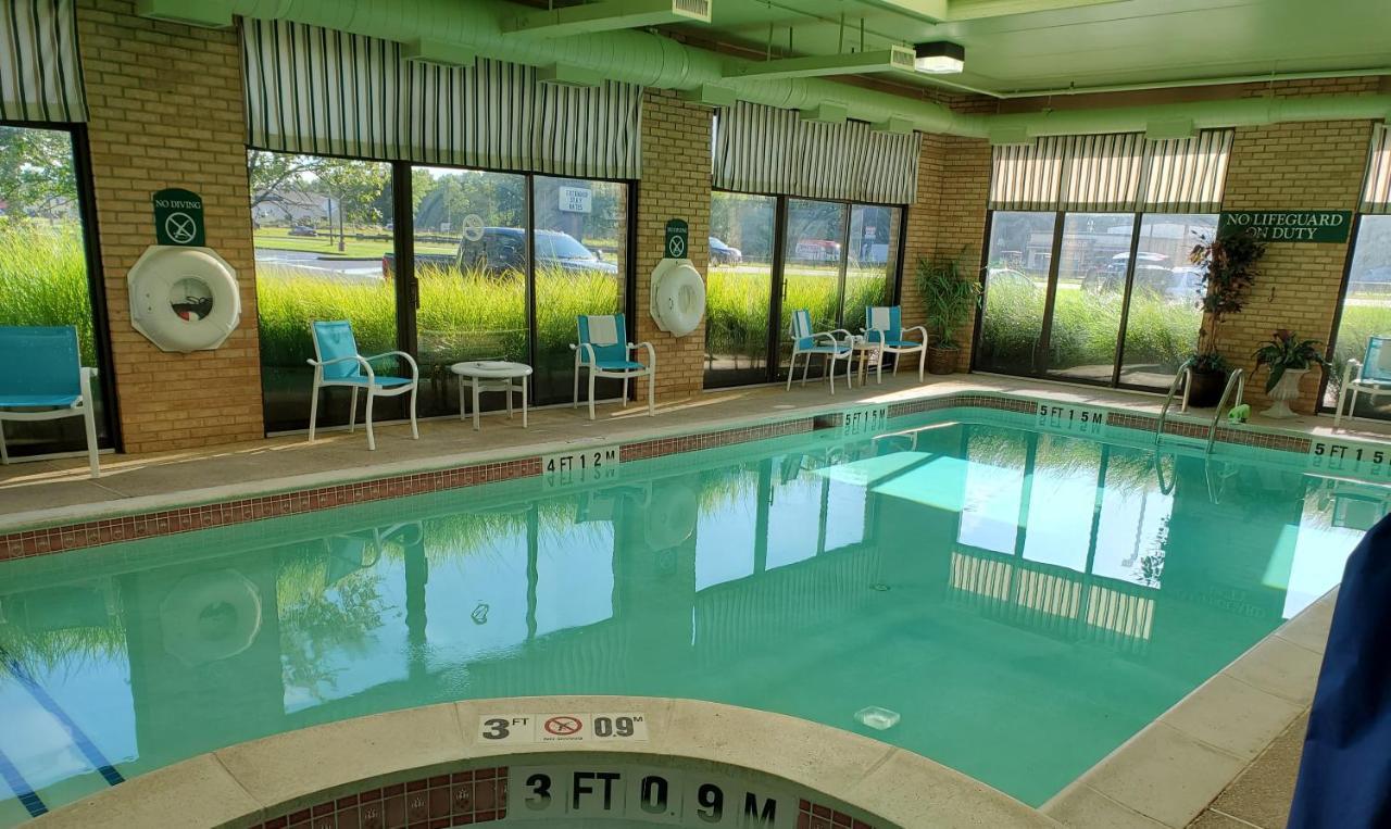 Holiday Inn Express Easton By Ihg Bagian luar foto