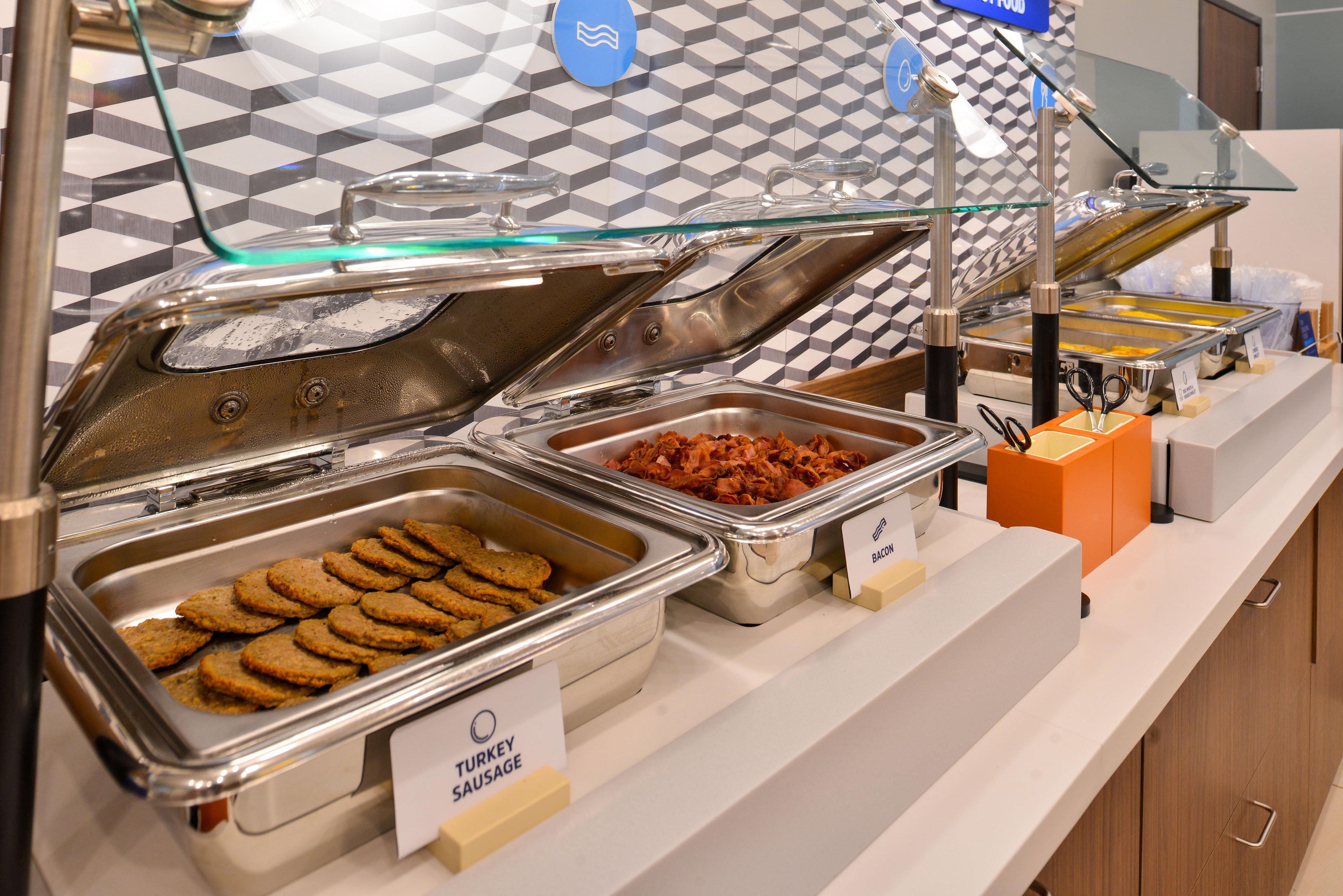 Holiday Inn Express Easton By Ihg Bagian luar foto
