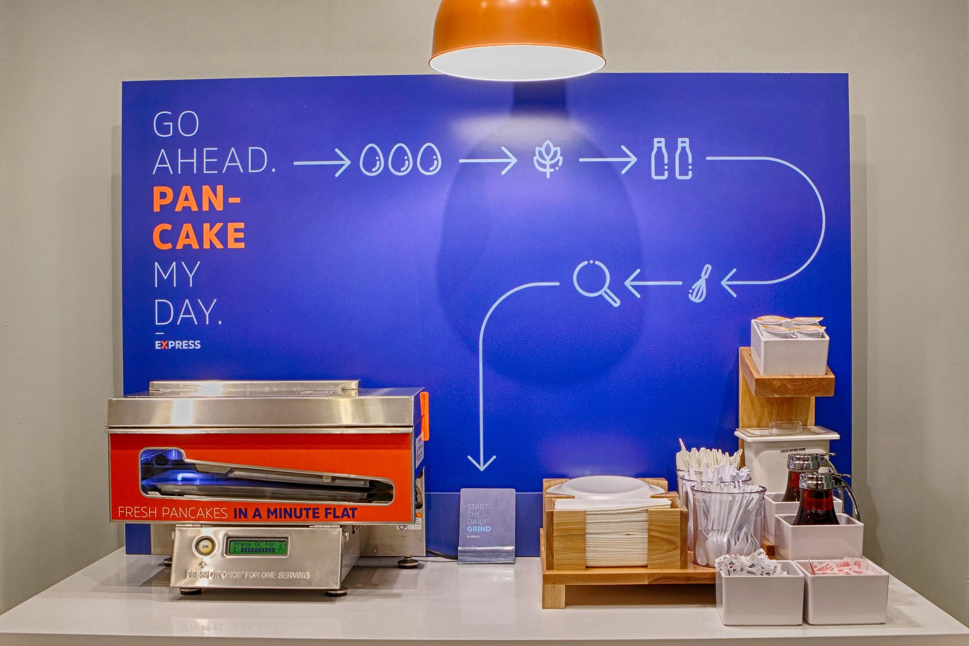 Holiday Inn Express Easton By Ihg Bagian luar foto
