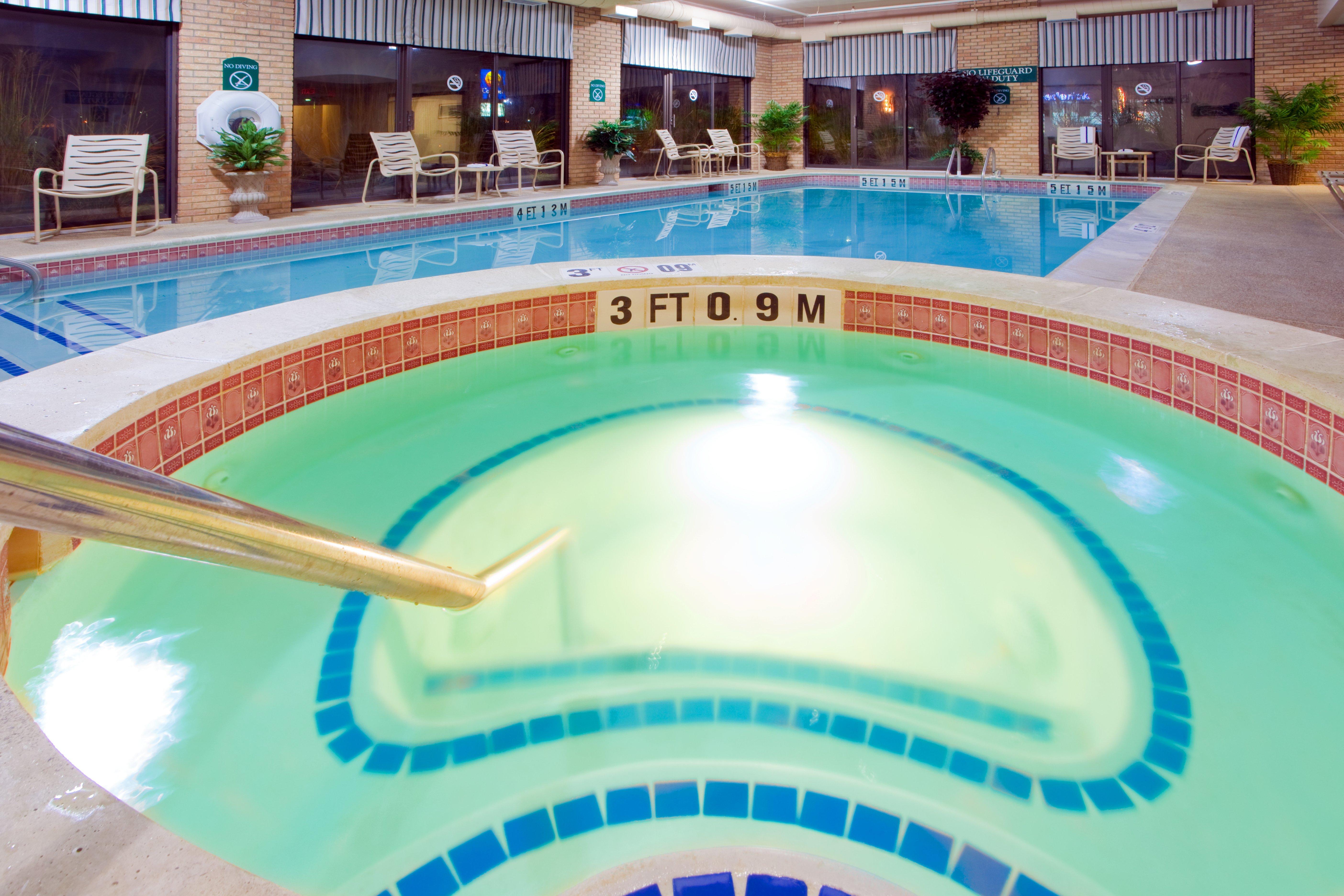 Holiday Inn Express Easton By Ihg Bagian luar foto