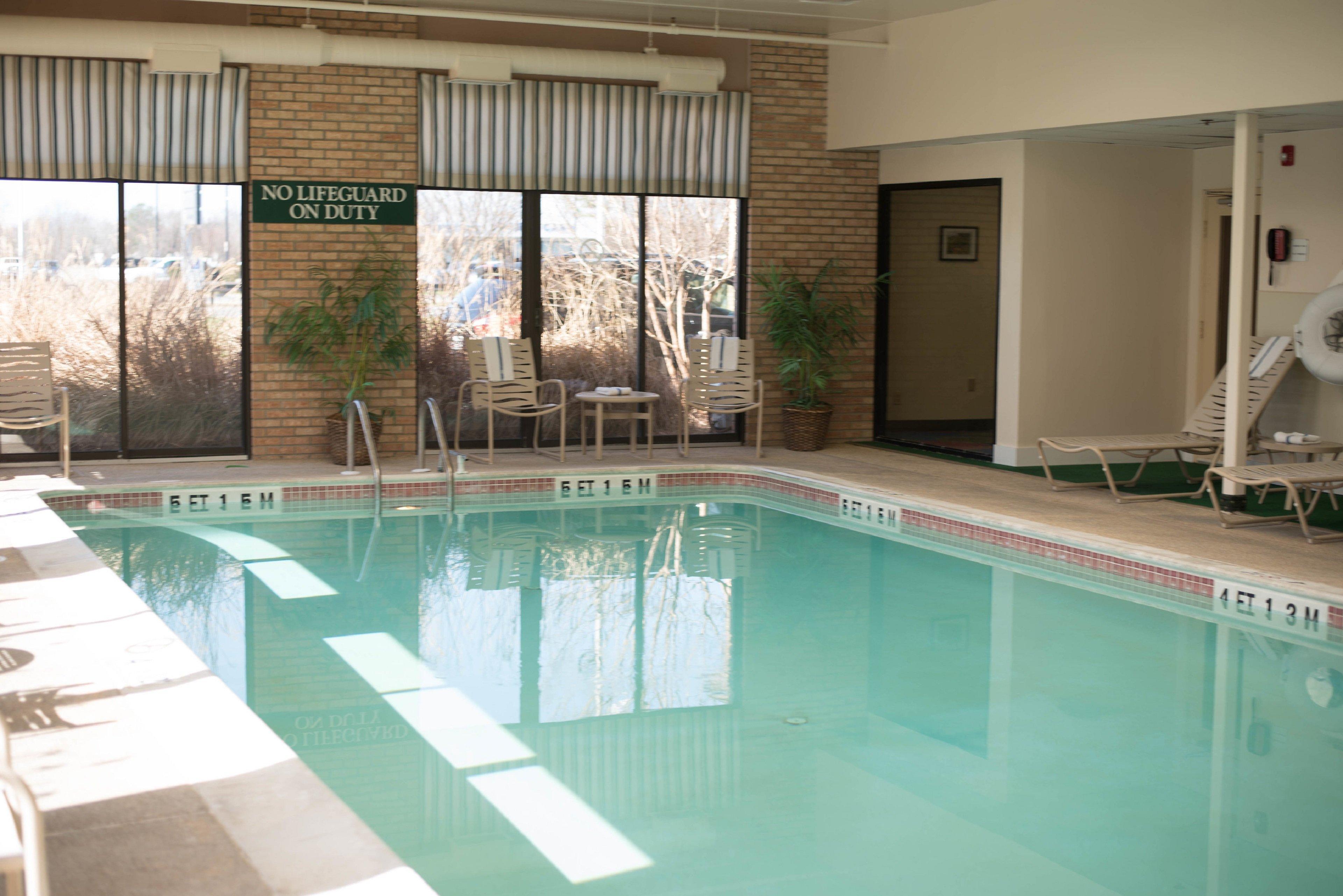 Holiday Inn Express Easton By Ihg Bagian luar foto