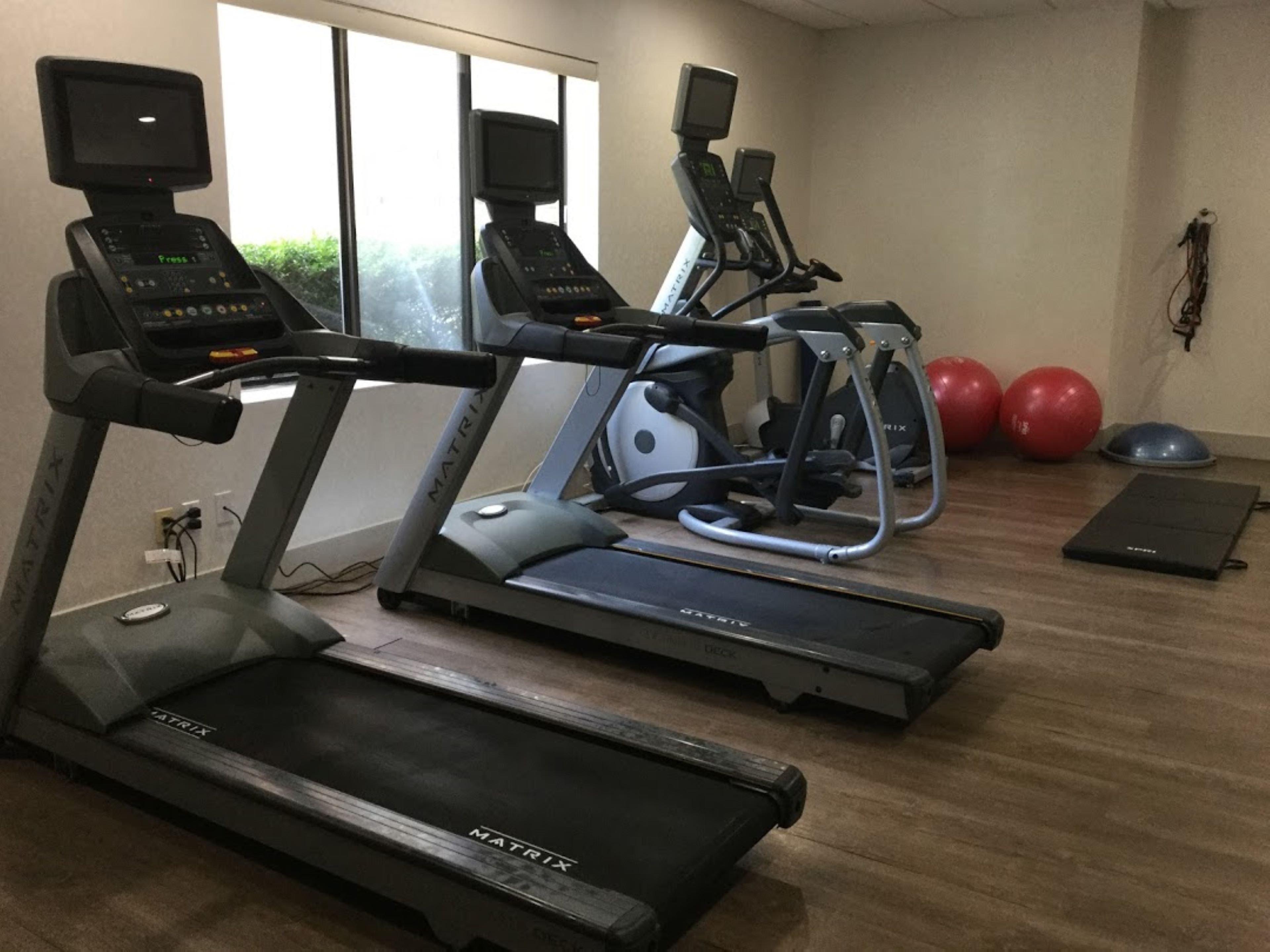 Holiday Inn Express Easton By Ihg Bagian luar foto