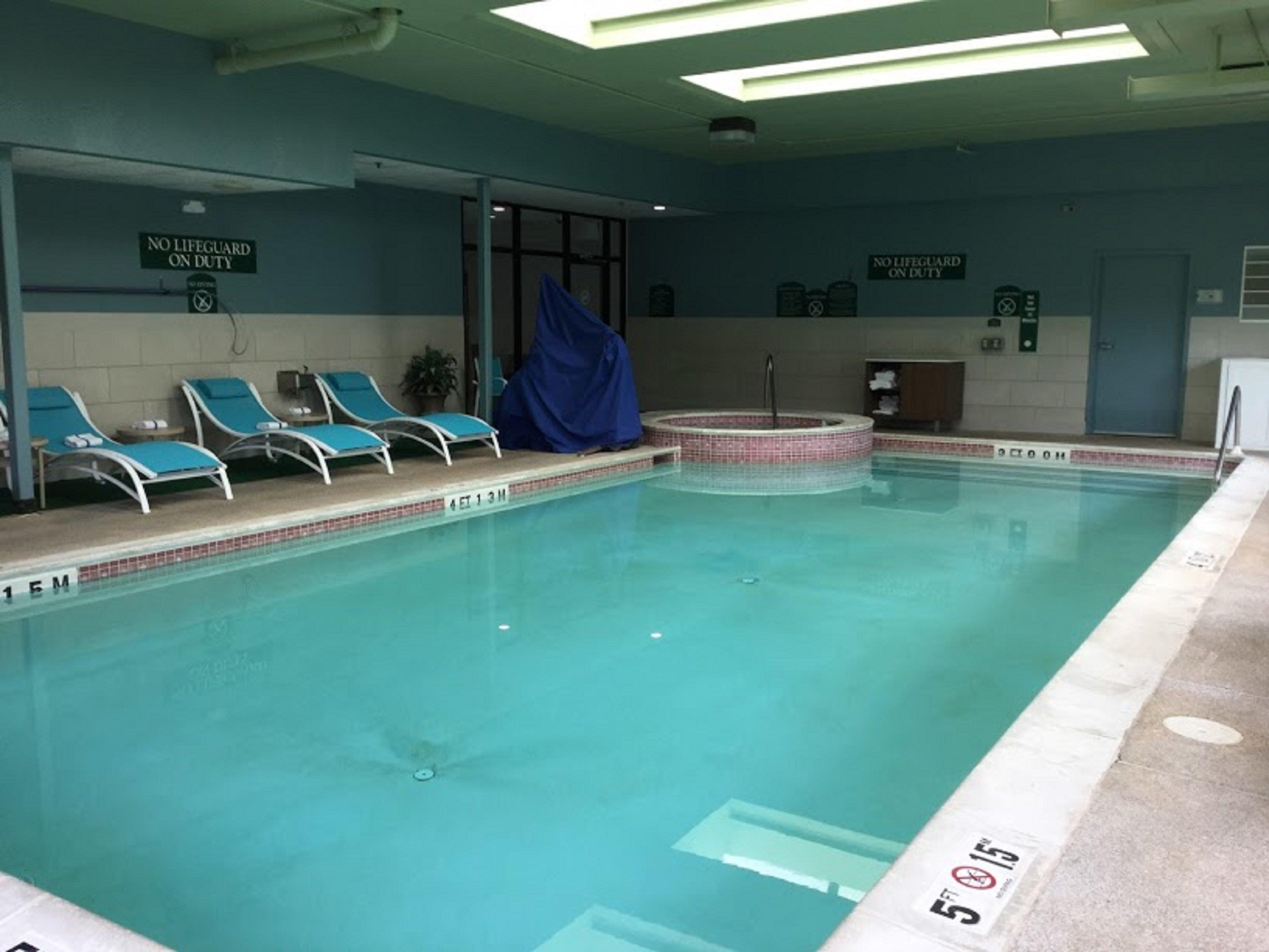 Holiday Inn Express Easton By Ihg Bagian luar foto