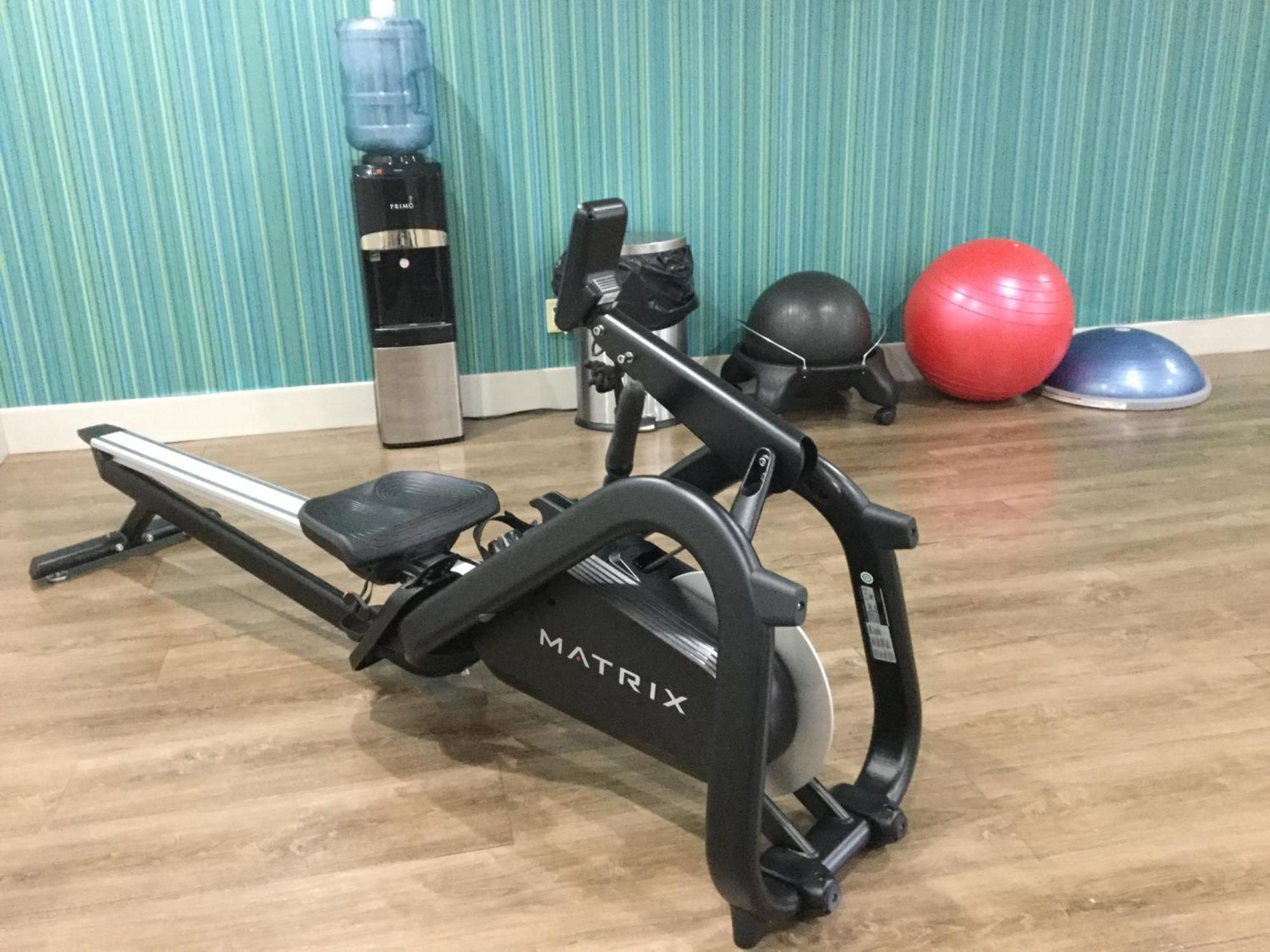 Holiday Inn Express Easton By Ihg Bagian luar foto