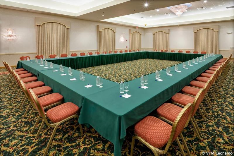 Holiday Inn Express Easton By Ihg Bagian luar foto