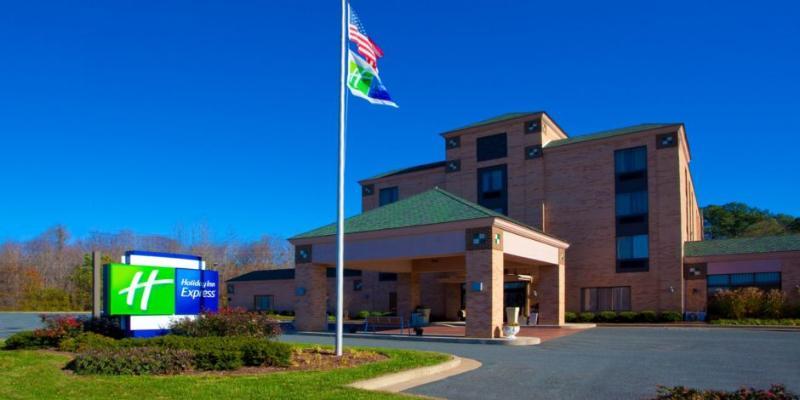 Holiday Inn Express Easton By Ihg Bagian luar foto